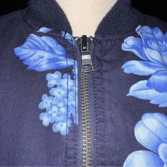 GAP Blue and Gray Bomber Jacket with Ribbed Details - Picture 6 of 9